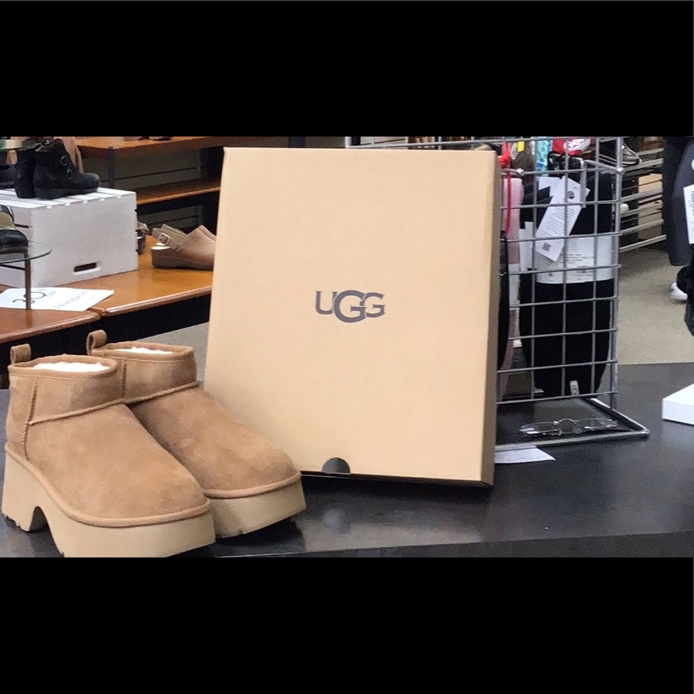 Womens Classic Ultra Mini New Heights Ugg